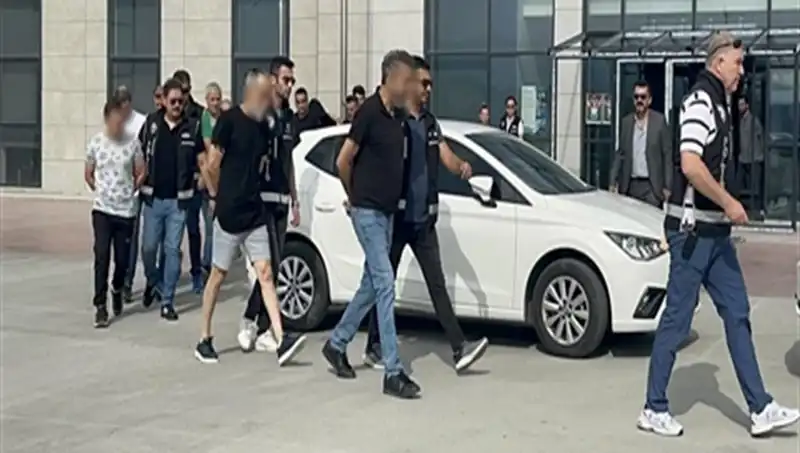 36 Bin Kişiye Hayal Satıp 10 Milyar Lira Dolandırdılar: Turizm Firması Olduklarını İddia Ediyorlar