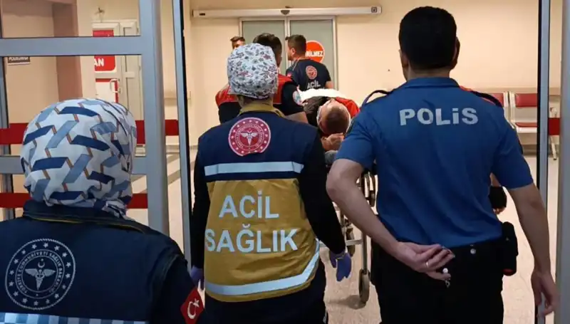 Polis Ekipleri Kazaya Karıştı: İki Yaralı, Olayın Detayları Şok Edici