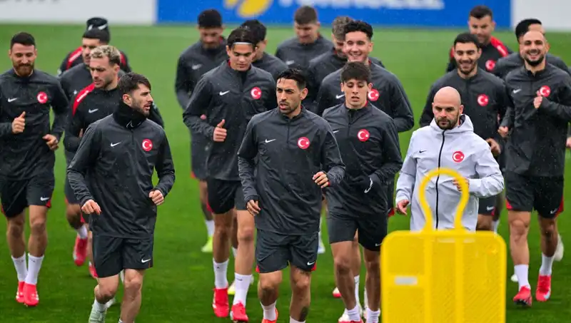 Milli Takımda İki Futbolcu Ağrıları Nedeniyle Antrenmana Katılamadı