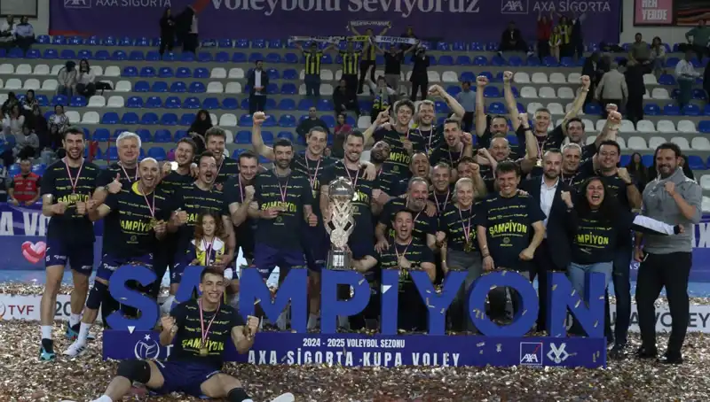 Fenerbahçe Kupa Voley'de Şampiyonluğunu İlan Etti!